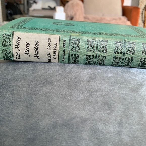 The Merry Merry maidens by Helen Grace Carlisle - Picture 2 of 9